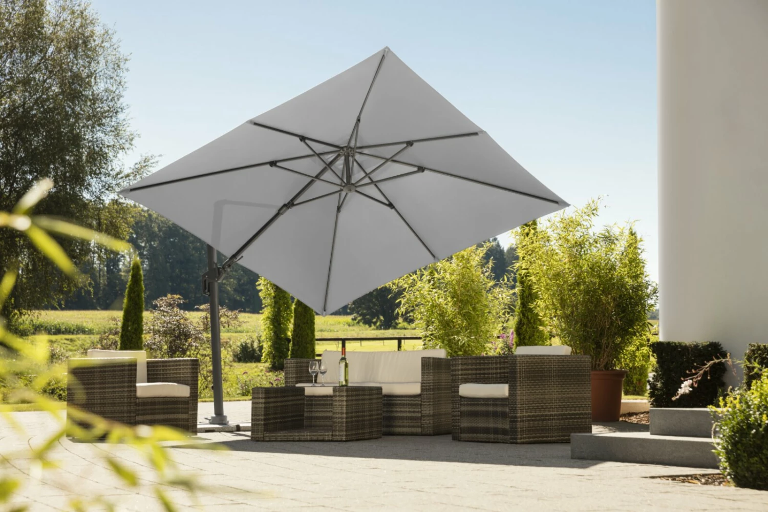 Neu 🤩 Ampelschirm RHODOS TWIST - silbergrau - 300x300 cm 🎁 4 Neu 🤩 Ampelschirm RHODOS TWIST - silbergrau - 300x300 cm 🎁 – Bild 2