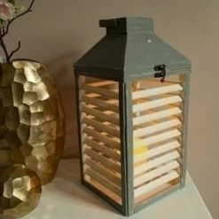 Bestes Angebot 😀 Holzlaterne AGDA - grau-weiß - Lamellenoptik ✔️ -Angebote Garten Store 9004122600 04 1600Wx1600H