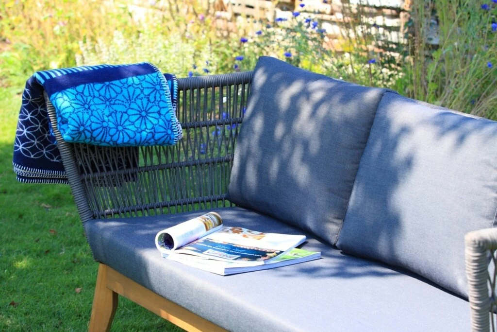 Coupon 🛒 4-teiliges Lounge-Set - grau - Akazie massiv - mit Polster ✨ 6 Coupon 🛒 4-teiliges Lounge-Set - grau - Akazie massiv - mit Polster ✨ – Bild 4